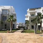 Très haut standing piscine, plage + Netflix