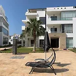 Très haut standing piscine, plage + Netflix